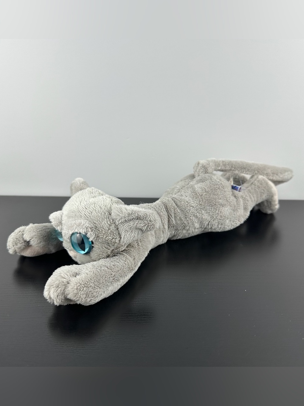Manhattan Toy RARE Lanky Cat Gray Kitty 13” Grey Plush Blue Eyes 2003